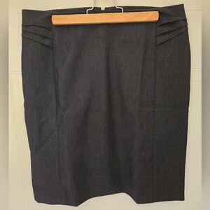 Size 4 AMANDA + CHELSEA Elegant Dark Grey Black Women's Skirt Back Zipper